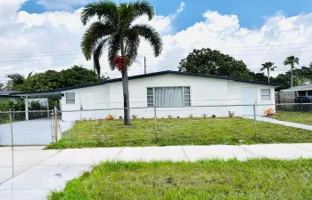 Fenced front yard