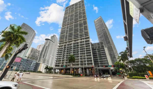 Icon brickell