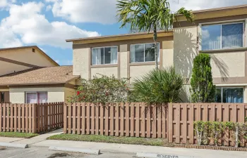 3-web-or-mls-NW 30th Pl 5-S0703-003