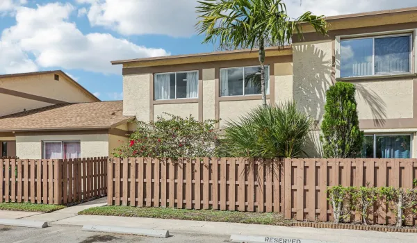 3-web-or-mls-NW 30th Pl 5-S0703-003