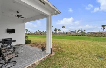 Backyard left.jpg-SMALL