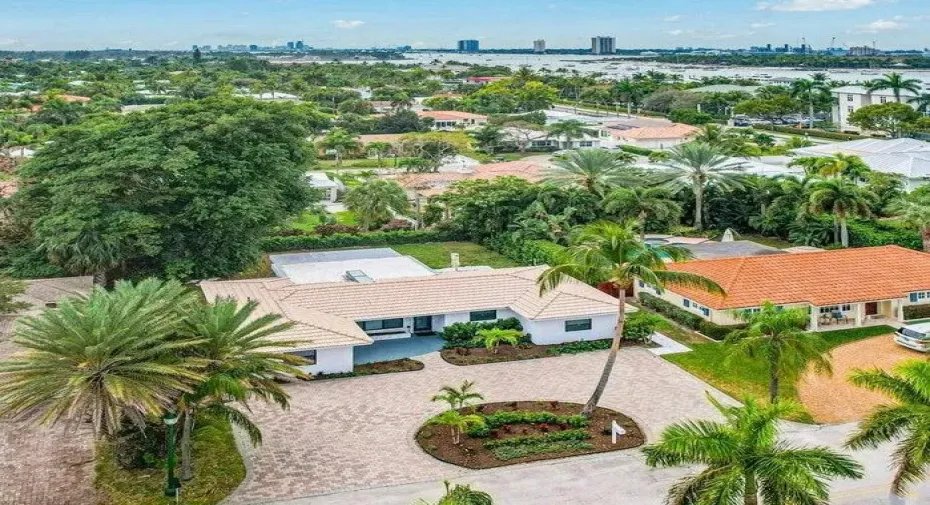 324 Bamboo Rd 1
