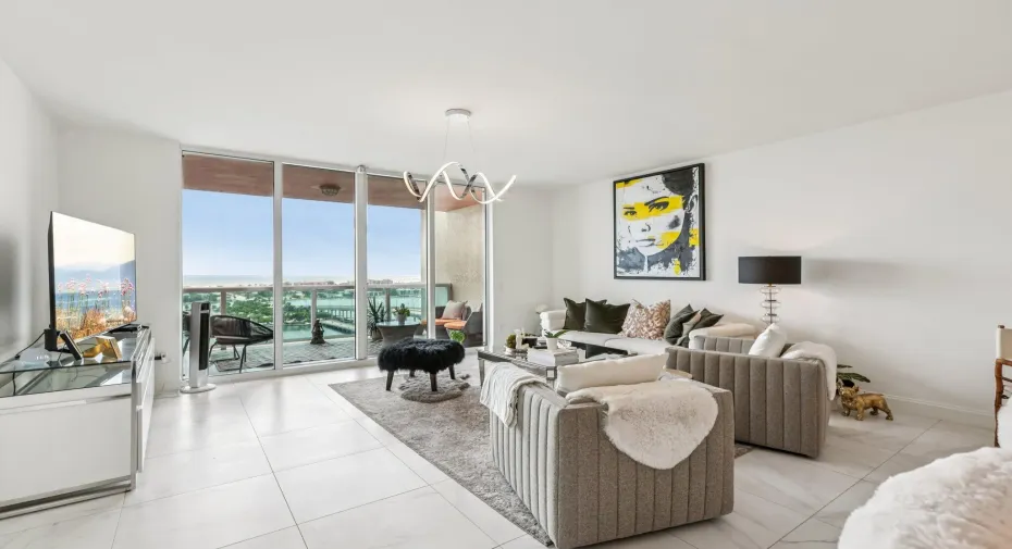 2-web-or-mls-Lake Shore Dr 2008-S0710-00