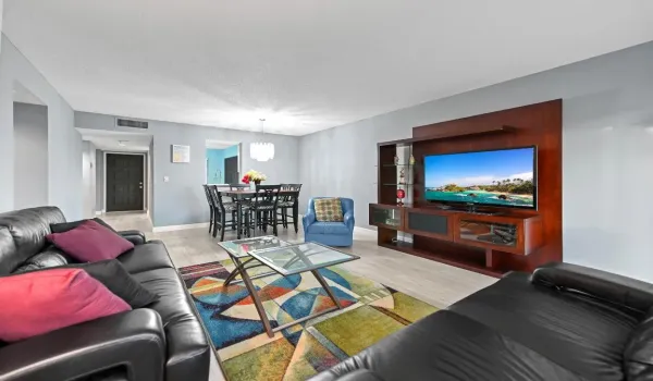 19 Livingroom 04