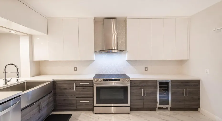 Modern minimalist kitchen design__