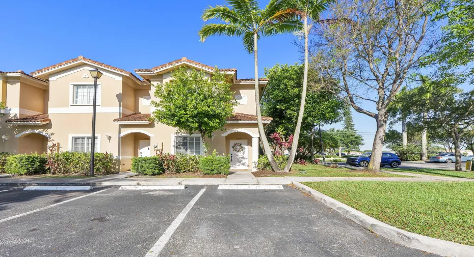 5910 Riverside Ave_048