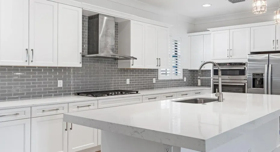 Beautifully Upgraded Kitchen, White Shaker Cabinetry, 3
