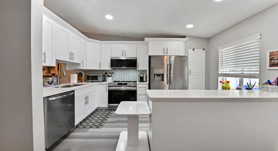 04 Kitchen 02