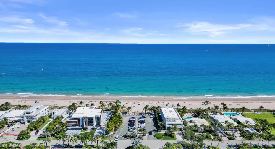 BEACH HOUSES AND OCEAN VIEWS!