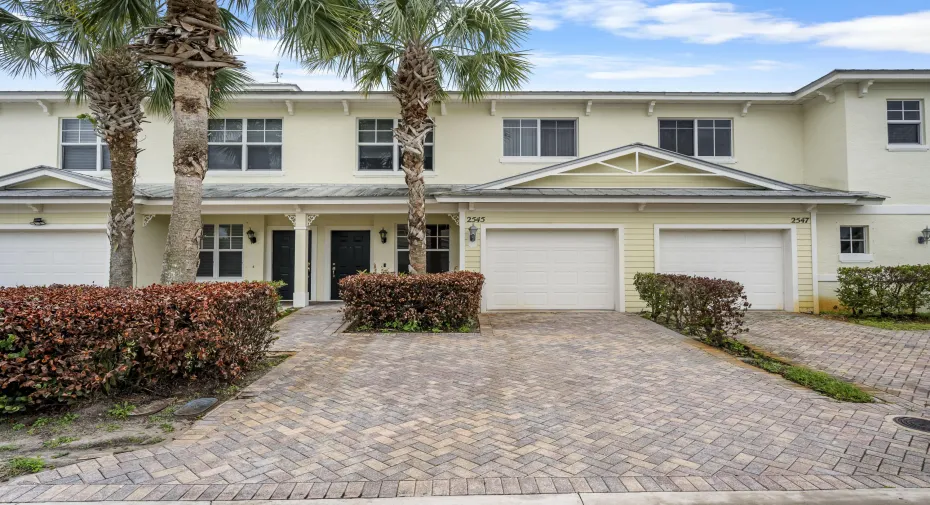 HM2545CreeksideDrive-2