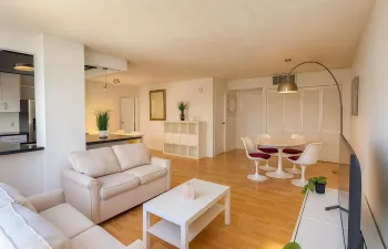 Living Room._1jpg