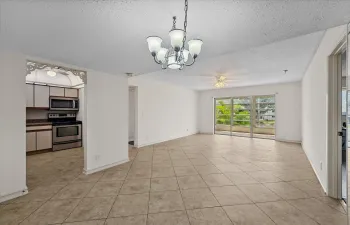 Kitchen / Living Room