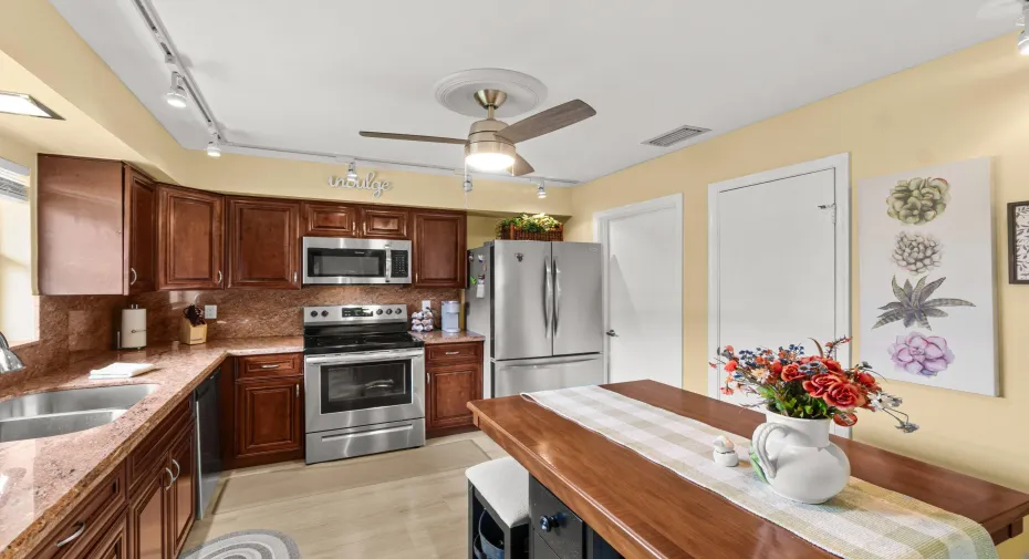016-9885ClusiaTreeDrive-A-BoyntonBeach-F