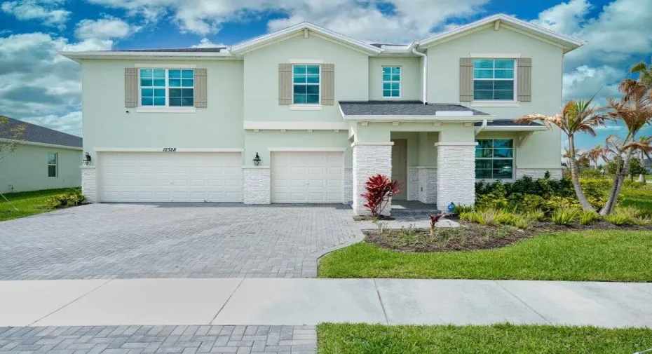 Welcome to 12328 SW Roma Circle Port Saint Lucie, FL