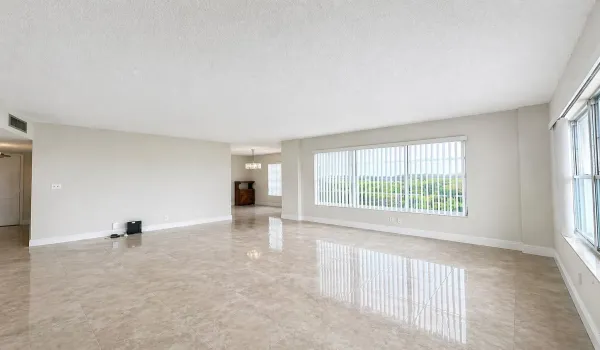 Spacious living Area