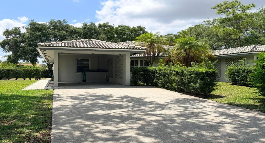 Duplex with car port