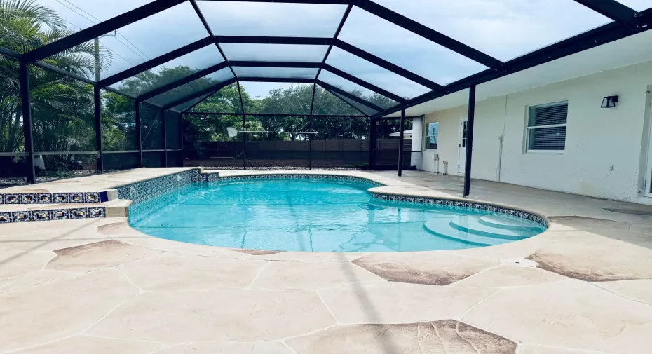 Screened Pool