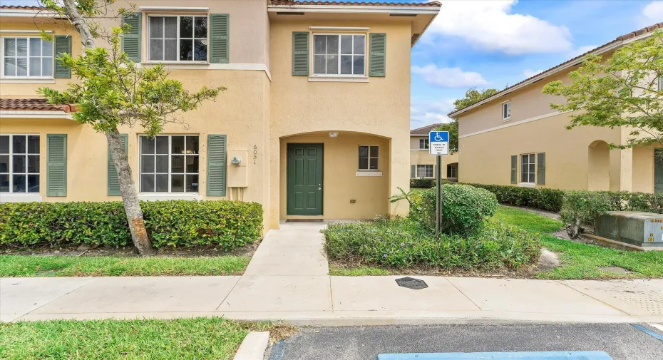 02-6051 SW 19th Ct N Lauderdale_002