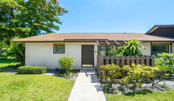 001-5ViaDeCasasNorte-BoyntonBeach-FL-33