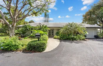1-web-or-mls-1114 W Cypress Dr, Pompano