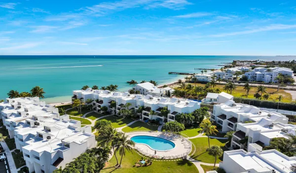 601 W Ocean Unit 203