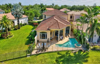17739 Lake Azure Way