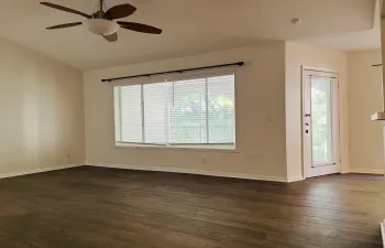 Living room 6