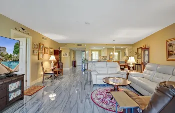 Wide Open LIving Space, Kitchen, LR/Dining