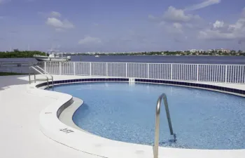 Intercoastal front pool area