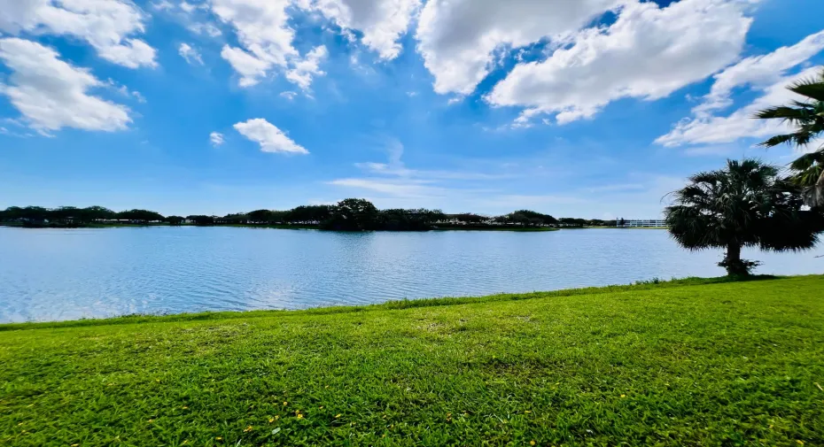 Highly Desirable Views & Location! Rare Opportunity on Chatham Isle! First Floor CORNER 2/1.5 With Spectacular Panoramic Views