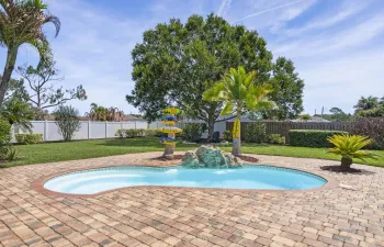 Your tropical backyard oasis awaits!
