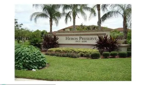heron preserve photo