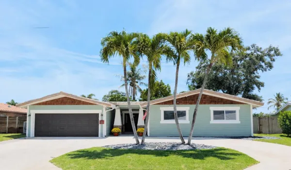 Front 232 NW 10th Ct