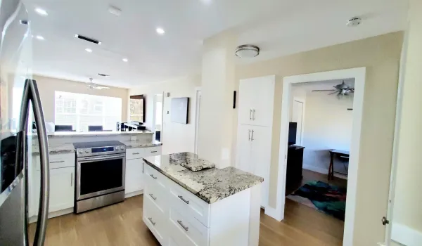 13916 Kitchen