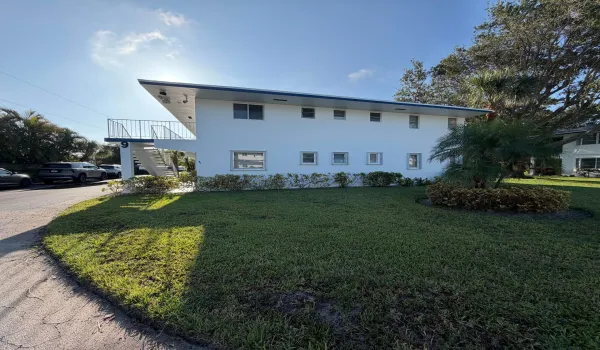 9 Westwood Ave.