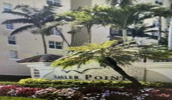 Entrance to Flagler Pointe