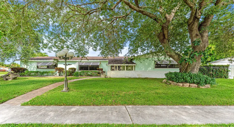 2118 W. Palma Circle