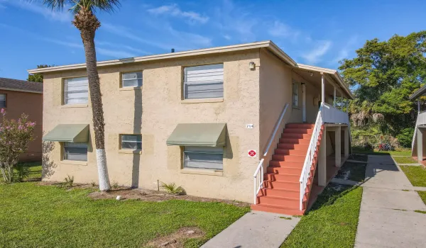 714 Michigan Court #2-12