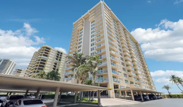 2-web-or-mls-N Ocean Dr 903-002