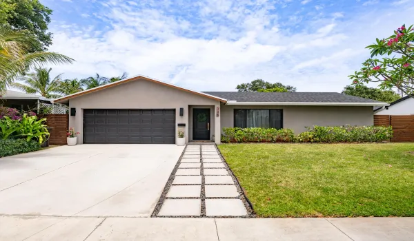 &copy; Clark-335 Franklin Dr-043