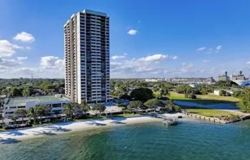 INTRACOASTAL FRONT BUILDING