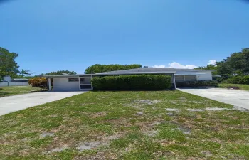 520 W Branch Exterior
