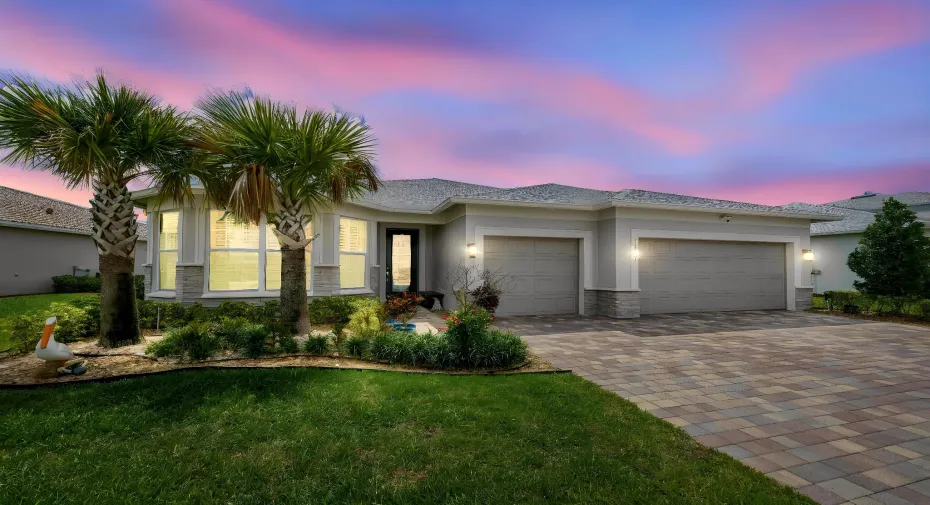 3-web-or-mls-12261-sw-sand-dollar-way