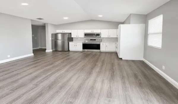 Kitchen (Primary)