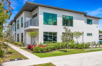 329 NW 41St
