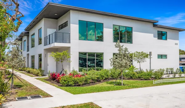 329 NW 41St