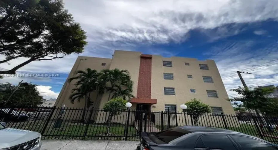 GATED BUILDING WITH REMOTE CONTROL ACCESS AT GATE