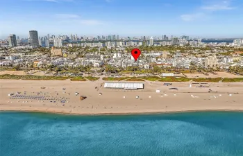 Perfect Location, in the heart of Sobe, across from the Beach and Lummus Park