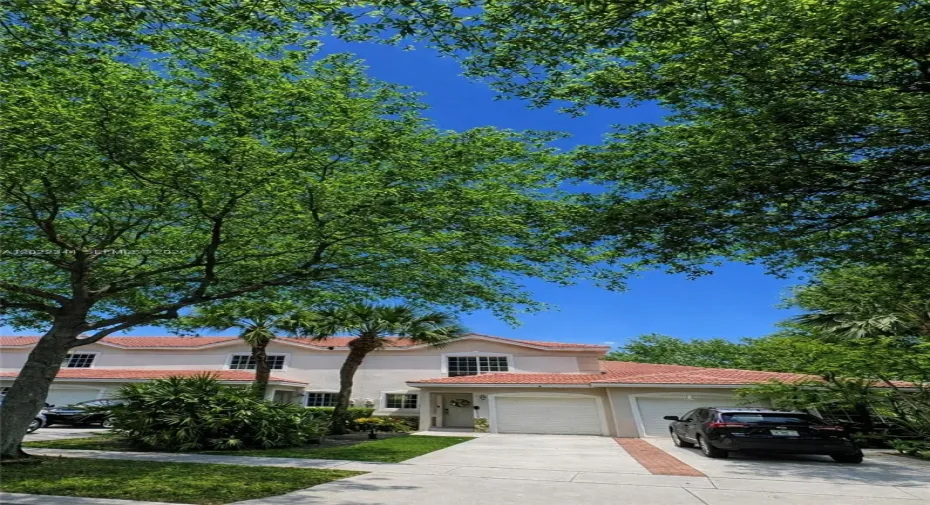 Boynton-Beach-Townhome-Front-Exterior.jpg