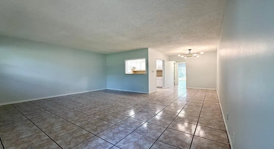 First Floor RENTAL In 55+ Century Village! Lovely 1/1 With Tile Flooring. Occupants Must Be 55+